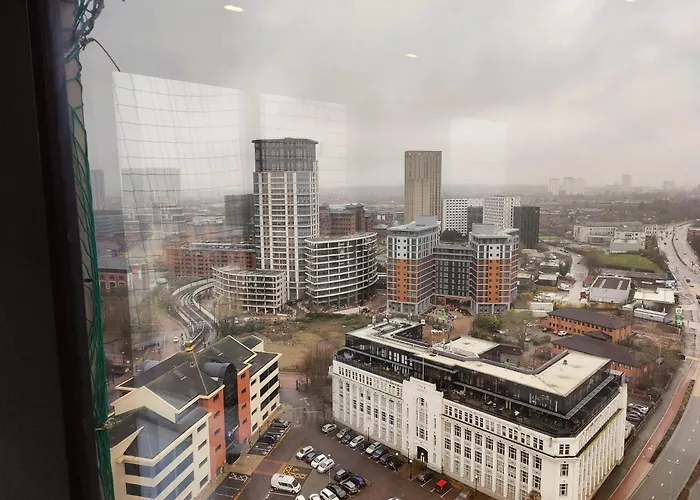Quayside Penthouse 2 Bedroom Ensuite Near Media City & Manchester United